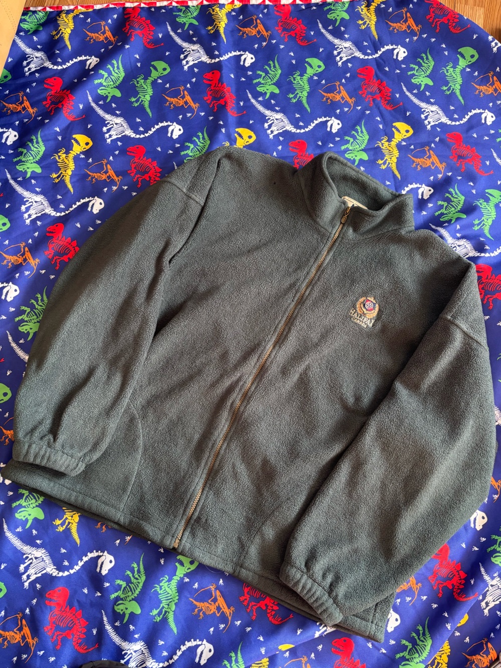 XLARGE men’s Halifax Canada zip up sweater